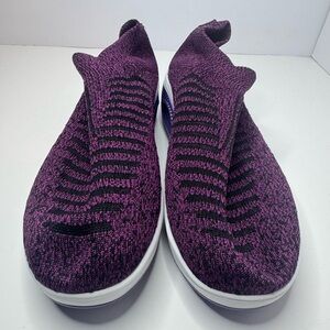 WMNS Knit Slip-On Sneakers in Purple and Black Size EU41/10-10.5